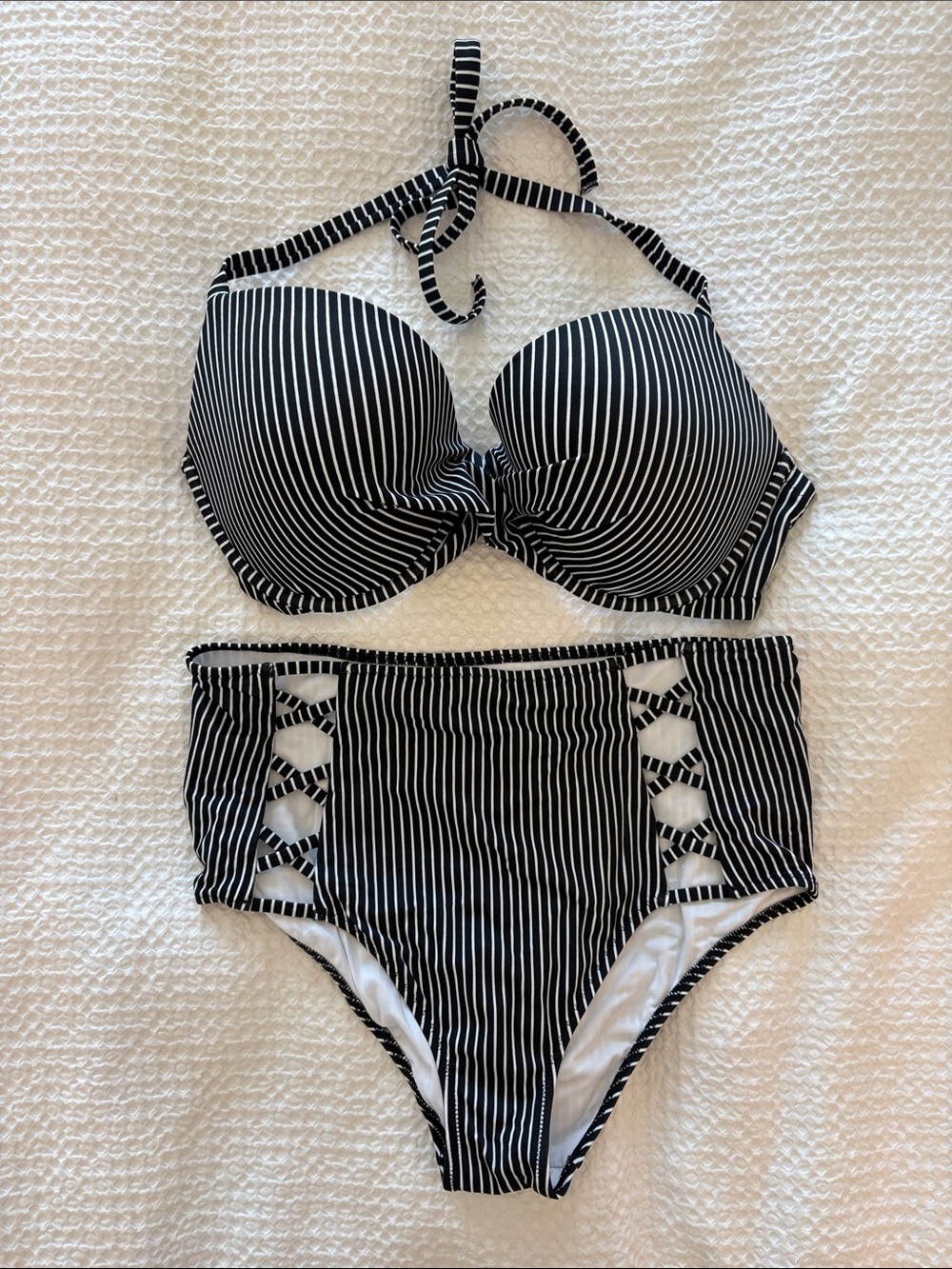 Shade & Shore Black White Striped High Waisted Bikini Set - 36DD Top / M Bottoms